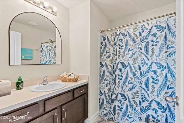 856 ROTARY Road, Jacksonville, FL 32211