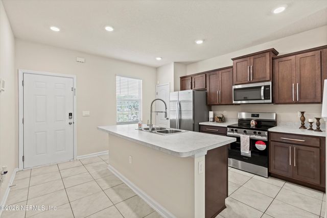 856 ROTARY Road, Jacksonville, FL 32211