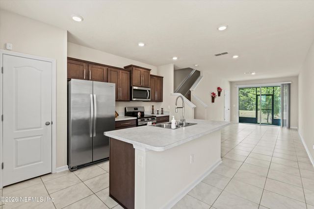 856 ROTARY Road, Jacksonville, FL 32211