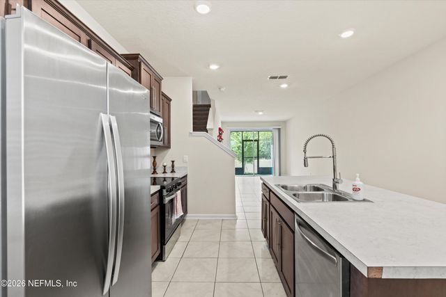 856 ROTARY Road, Jacksonville, FL 32211