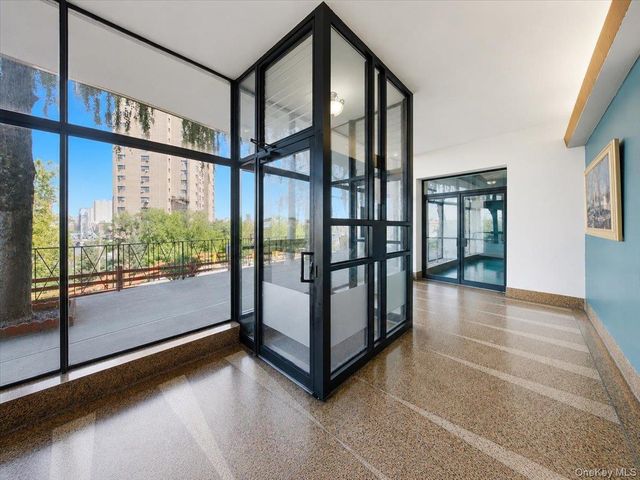2630 Kingsbridge terrace 3A, Bronx, NY 10463