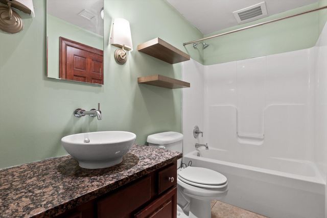 733 Battery Pl Apt 101, Chattanooga, TN 37403