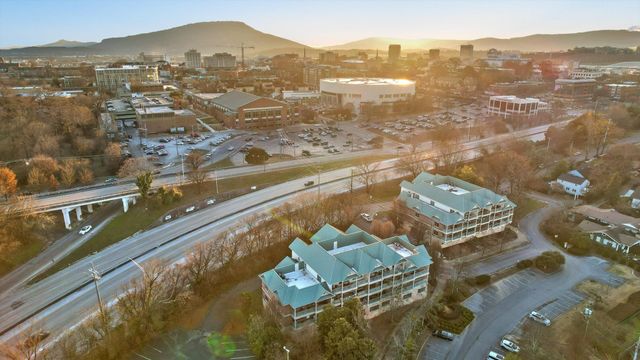 733 Battery Pl Apt 101, Chattanooga, TN 37403