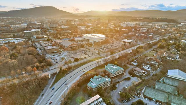 733 Battery Pl Apt 101, Chattanooga, TN 37403