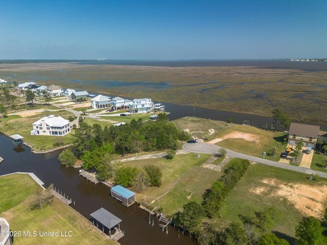1348 Poki Place, Diamondhead, MS 39525