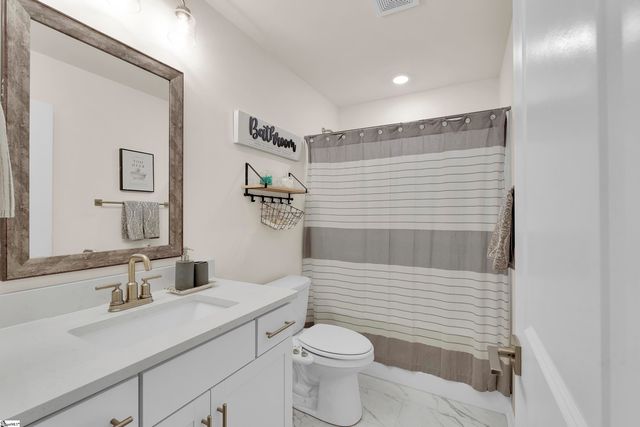 1961 Crumhorn Avenue, Boiling Springs, SC 29316