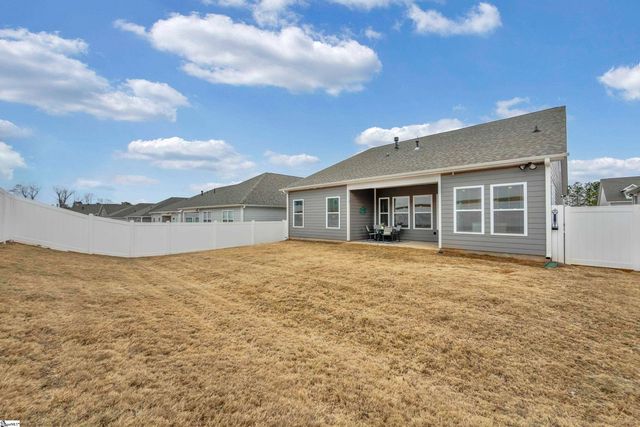 1961 Crumhorn Avenue, Boiling Springs, SC 29316