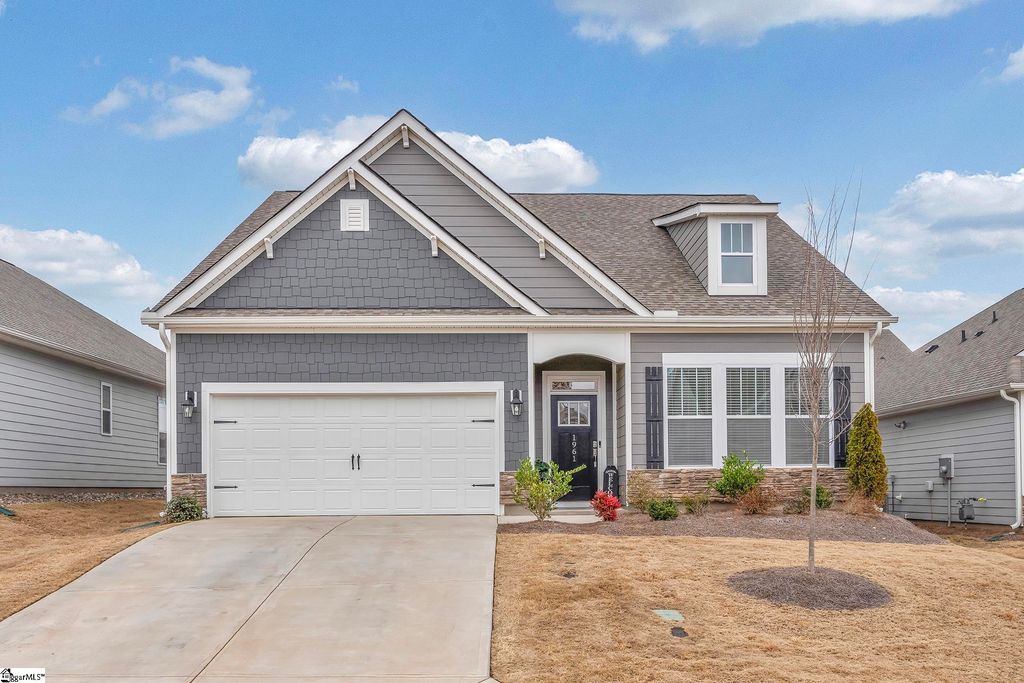 1961 Crumhorn Avenue, Boiling Springs, SC 29316