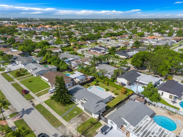 17630 SW 108th Ct, Miami, FL 33157