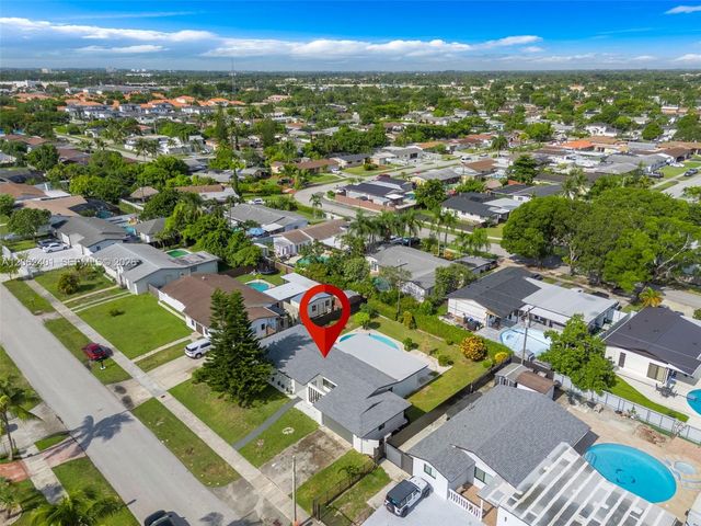 17630 SW 108th Ct, Miami, FL 33157
