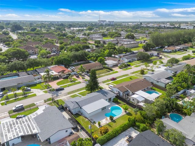 17630 SW 108th Ct, Miami, FL 33157