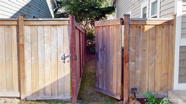 1603 NW Seasons Lane, Silverdale, WA 98383