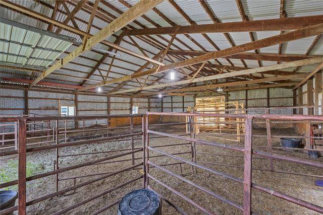 5424 400th St SE, Iowa City, IA 52240