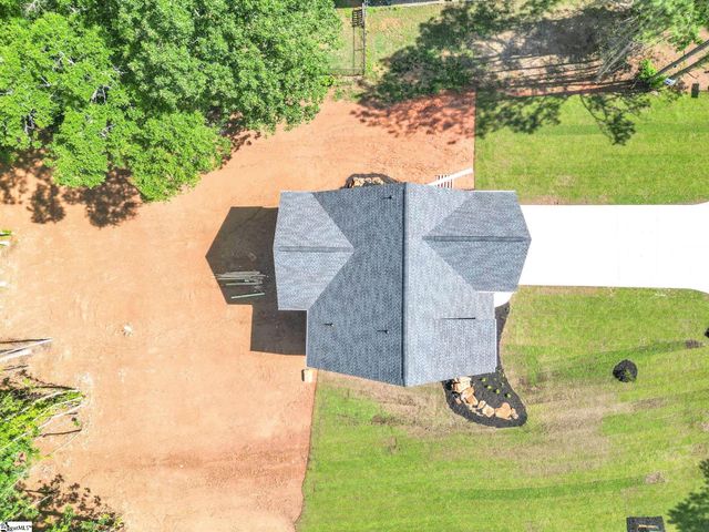 139 Mountain Lake Drive, Piedmont, SC 29673