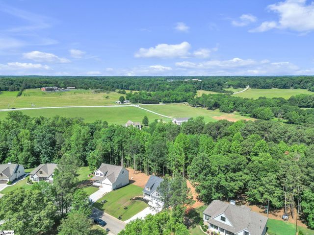 139 Mountain Lake Drive, Piedmont, SC 29673