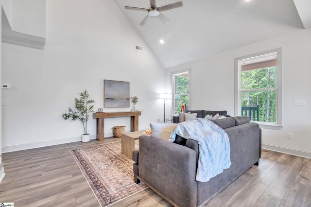 139 Mountain Lake Drive, Piedmont, SC 29673