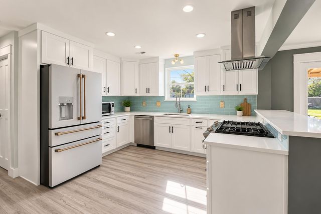 823 Jordan Street, Charleston, SC 29412