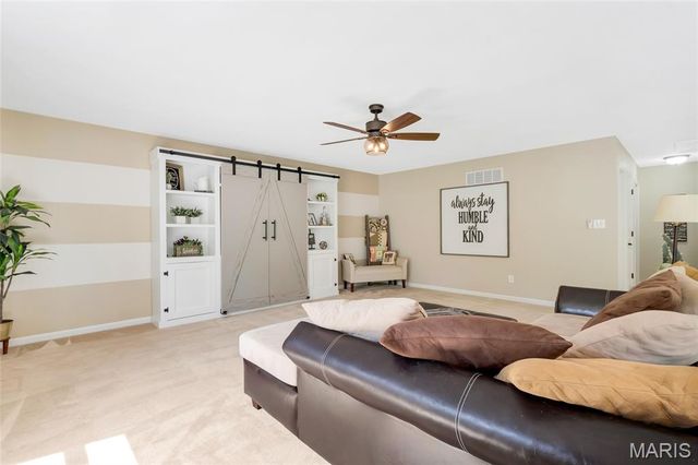 612 Wyndview Drive, Lake St Louis, MO 63367
