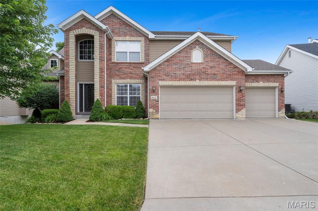 612 Wyndview Drive, Lake St Louis, MO 63367