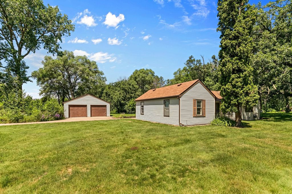 8706 Lincoln Street NE, Blaine, MN 55434