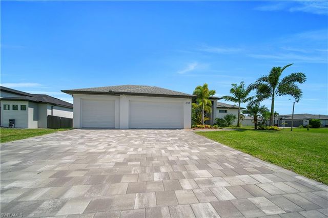 2728 SW 4th LN, Cape Coral, FL 33991