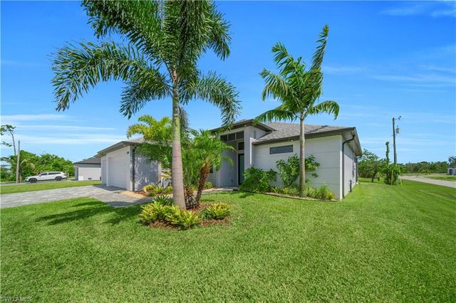 2728 SW 4th LN, Cape Coral, FL 33991