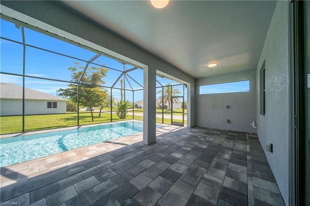 2728 SW 4th LN, Cape Coral, FL 33991