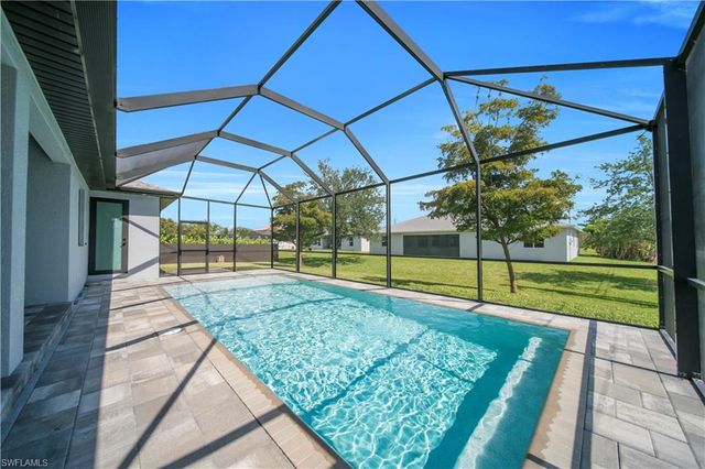 2728 SW 4th LN, Cape Coral, FL 33991
