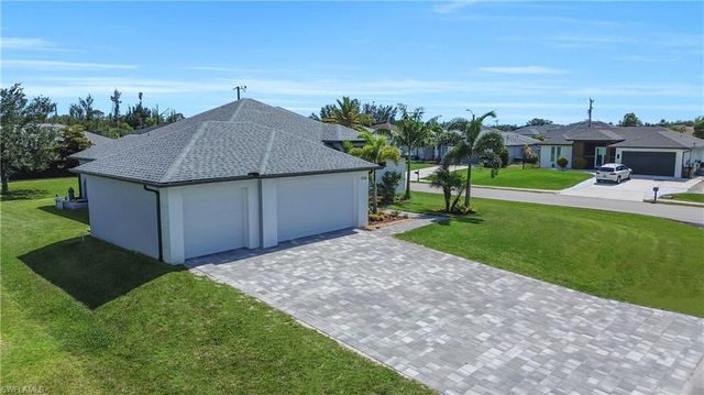 2728 SW 4th LN, Cape Coral, FL 33991