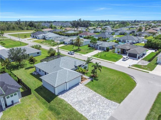 2728 SW 4th LN, Cape Coral, FL 33991