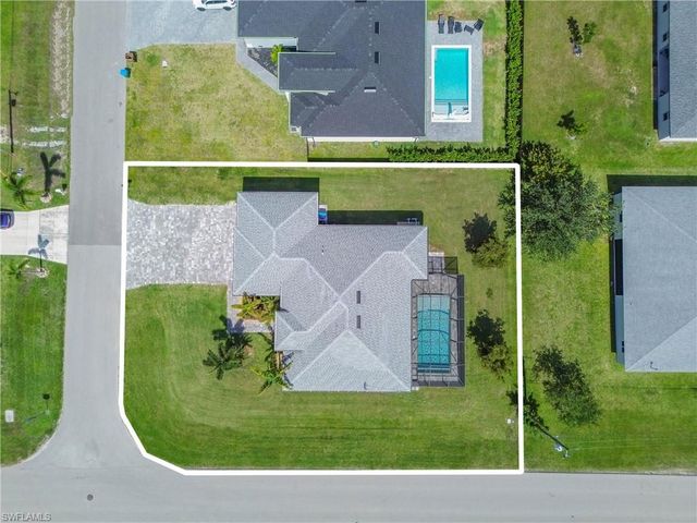 2728 SW 4th LN, Cape Coral, FL 33991