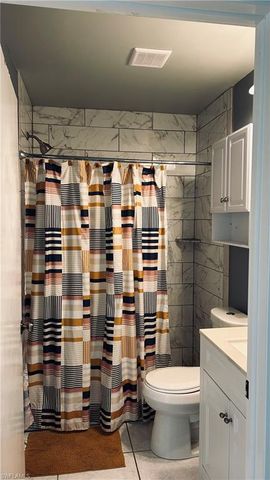 827 SW 14th PL, Cape Coral, FL 33991