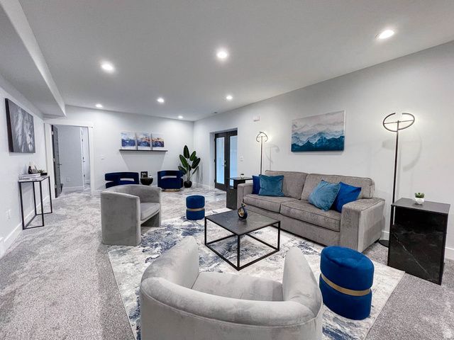 86 S PRESTON ST, Kaysville, UT 84037