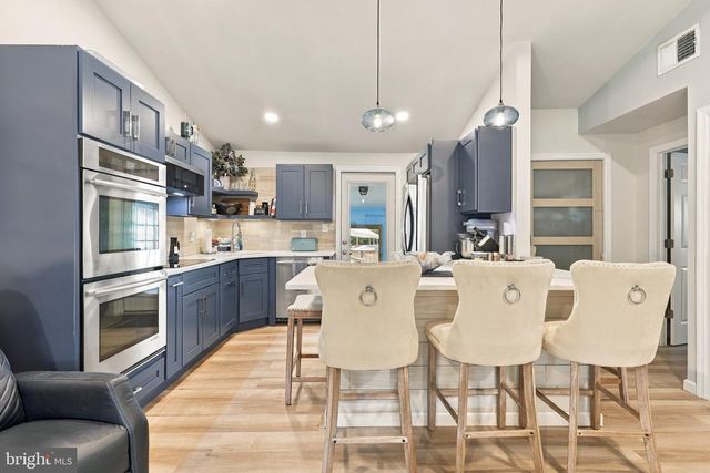 7471 SMITH AVE, Mays Landing, NJ 08330