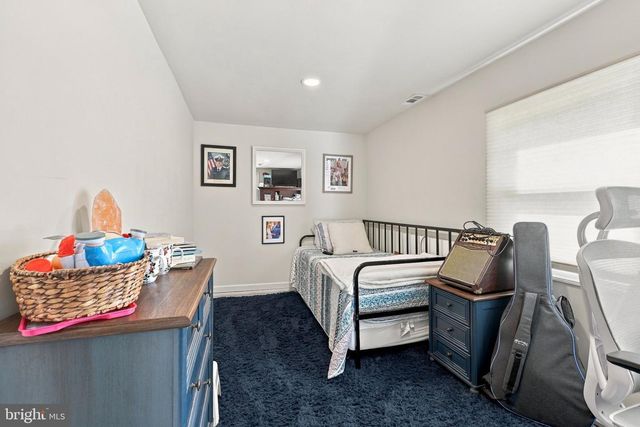 7471 SMITH AVE, Mays Landing, NJ 08330