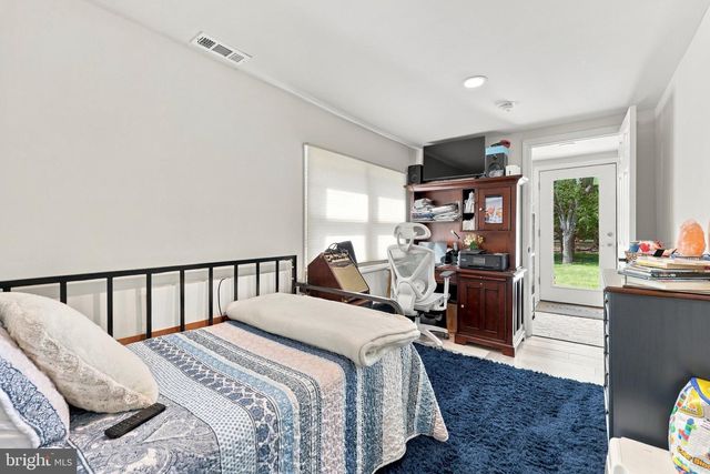 7471 SMITH AVE, Mays Landing, NJ 08330