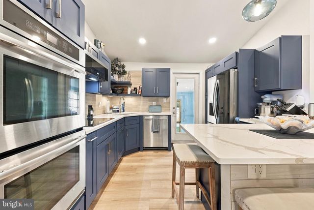 7471 SMITH AVE, Mays Landing, NJ 08330