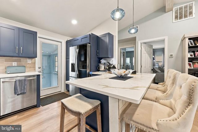 7471 SMITH AVE, Mays Landing, NJ 08330