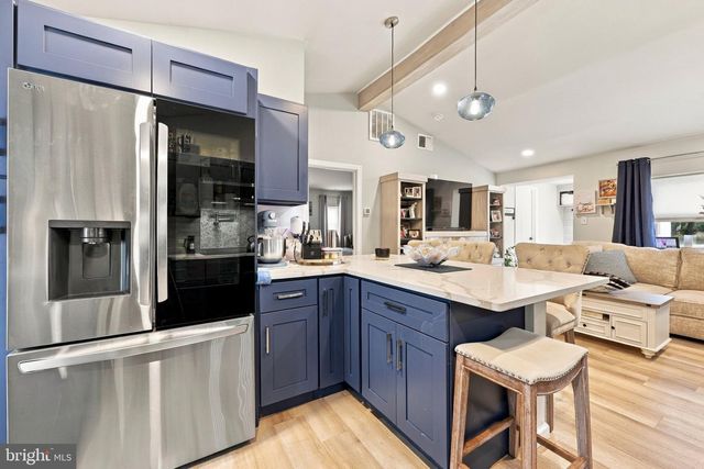 7471 SMITH AVE, Mays Landing, NJ 08330