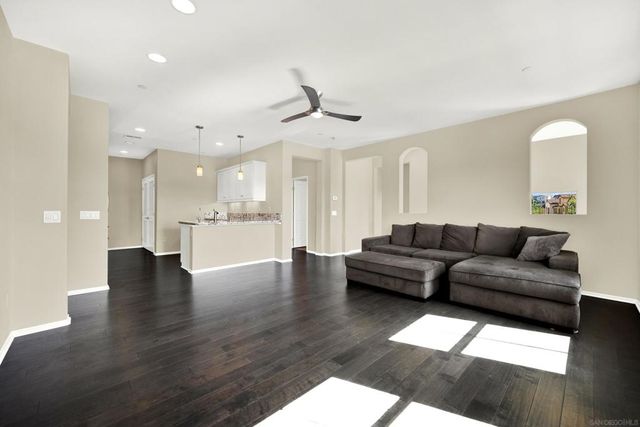 6610 Canopy Ridge Ln 37, San Diego, CA 92121