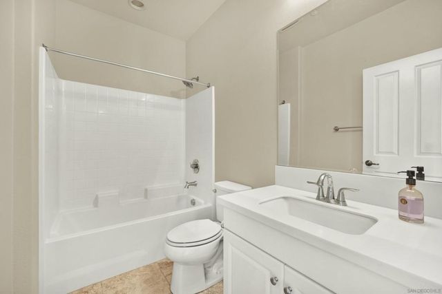 6610 Canopy Ridge Ln 37, San Diego, CA 92121