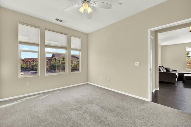 6610 Canopy Ridge Ln 37, San Diego, CA 92121