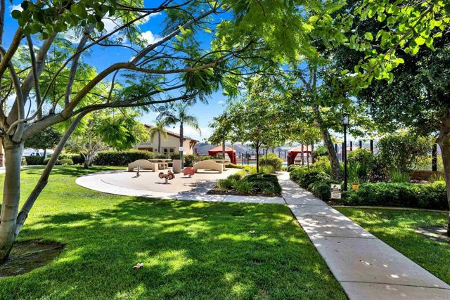 6610 Canopy Ridge Ln 37, San Diego, CA 92121