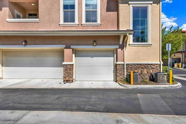 6610 Canopy Ridge Ln 37, San Diego, CA 92121