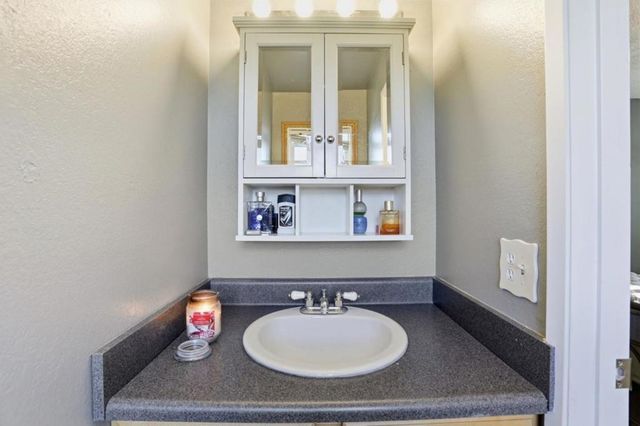 2048 Southwood Drive, Vacaville, CA 95687