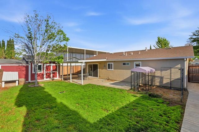 2048 Southwood Drive, Vacaville, CA 95687