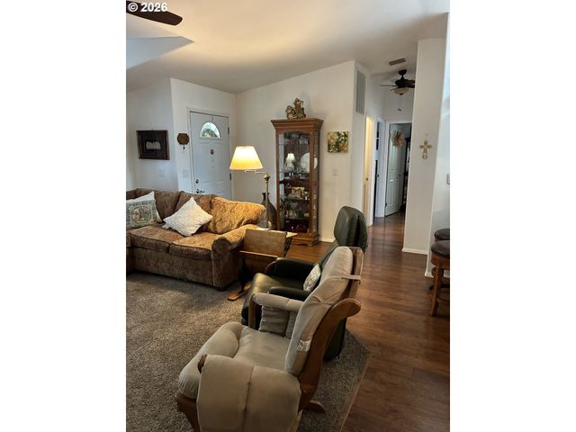 1111 Se 3RD Ave 61, Canby, OR 97013