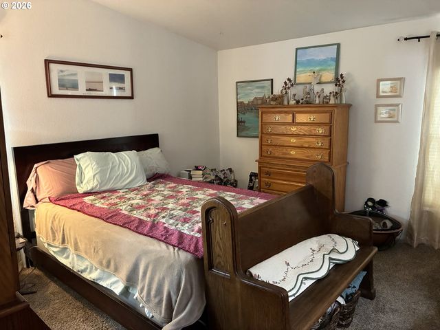 1111 Se 3RD Ave 61, Canby, OR 97013