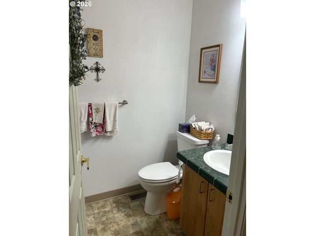 1111 Se 3RD Ave 61, Canby, OR 97013