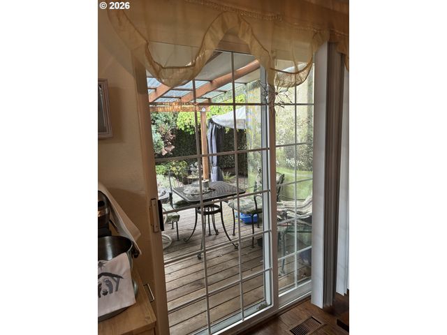 1111 Se 3RD Ave 61, Canby, OR 97013
